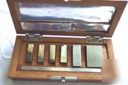 Mitutoyo 516-102 block gages set 6 pc wood case