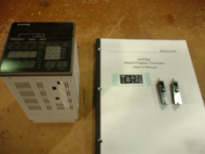 Honeywell DCP300 controller/programmer P302-5G-1-es-00-