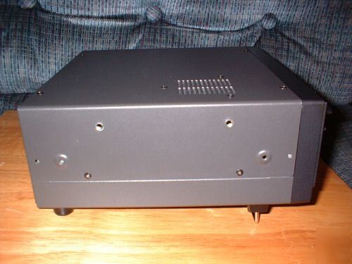 Icom ic-R72 hf ssb,fm, am ,cw scanner receiver