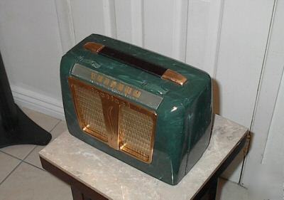 1950 sentinel vintage tube radio jade catlin bakelite