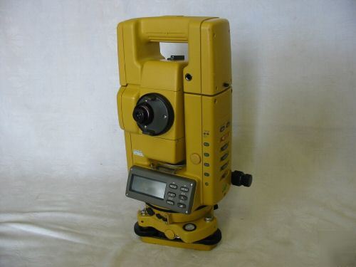 Topcon gts-303 dual display total station for surveying