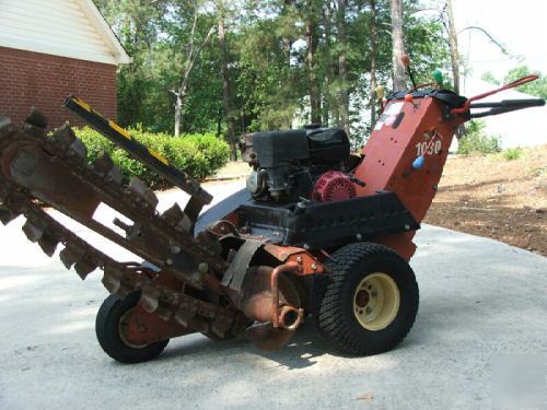 1998 ditch witch 1030 walk behind trencher, 11HP honda