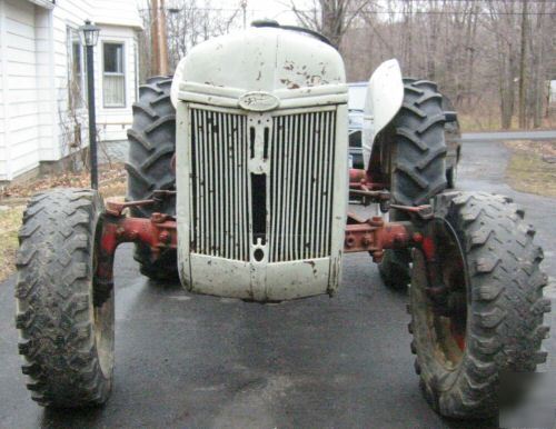 1939 ford 9N tractor runs good-needs hydraulic overhaul