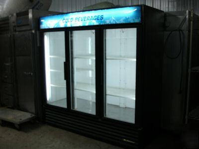 True gdm-72 glass door merchandiser refrigerator cooler