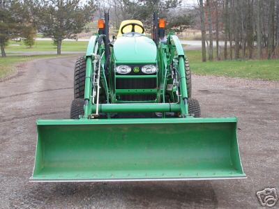 2005 john deere 4320 4X4 w/ldr. 130HRS. warranty