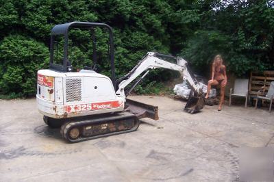 2000 bobcat 325C mini excavator with 15