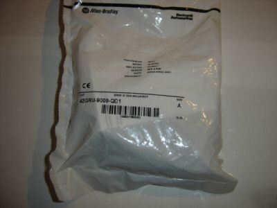 Allen bradley 42GRU -9000-QD1 photoelectric switch 