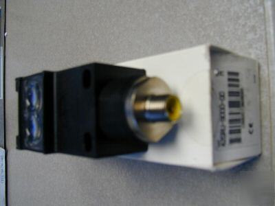 Allen bradley 42GRU9000-qd retroreflective photo sensor