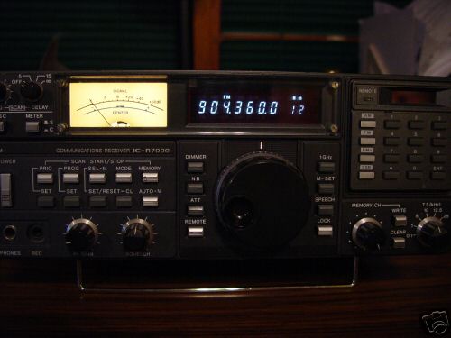 Icom R7000 receiver with rc-12 remote control excellent