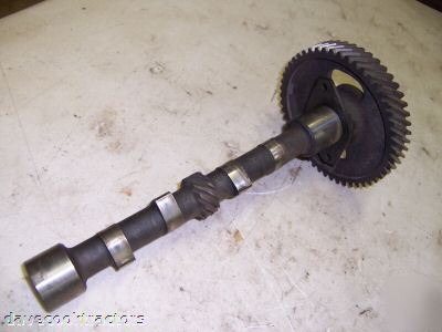 John deere model 40/420/430 orig cam shaft with gear