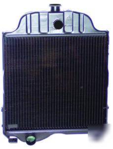 John deere model 820 tractor radiator AT20797