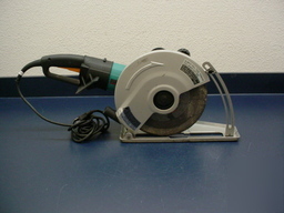 Makita 4112H angle cutter