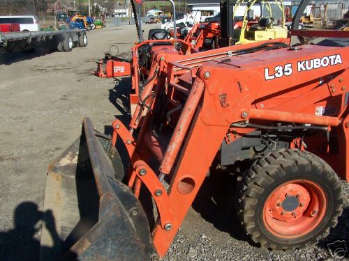 Nice 2001 kubota L35 tractor loader backhoe buysafe