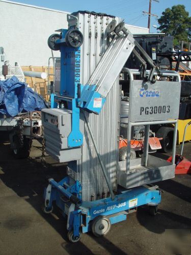 2000 genie awp-30S scissor man lift AW30S aw 30