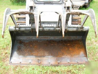 Bobcat 66'' industrial grapple bucket skid steer 