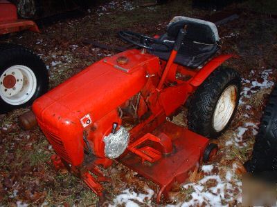 Lot of 7 wheel horse tractors/mowers