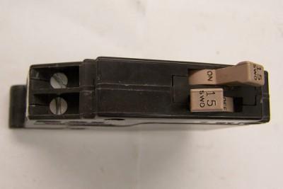 New cutler hammer tandem cht circuit breaker CHT1515