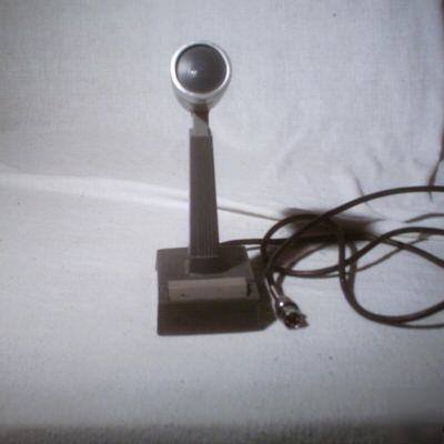 Shure model 450 desk microphone for ham radios