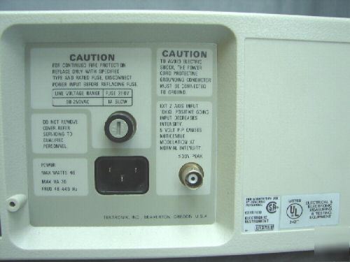 Tektronix 2215A, analog, 2-channel, 60MHZ oscilloscope