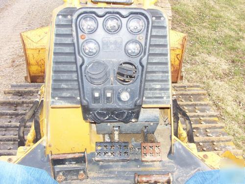 2002 cat D3G xl dozer