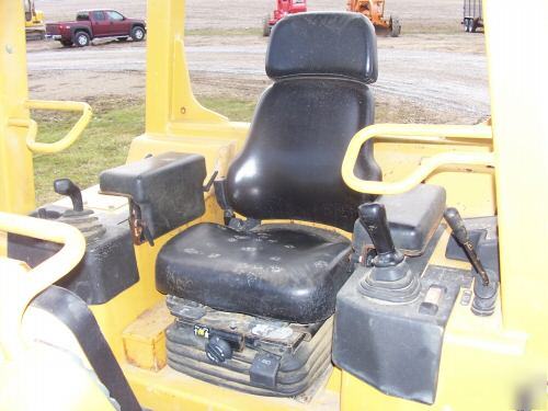 2002 cat D3G xl dozer