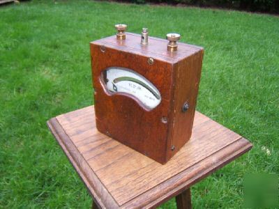 Antique oak cased voltmeter esp no.14953 no res