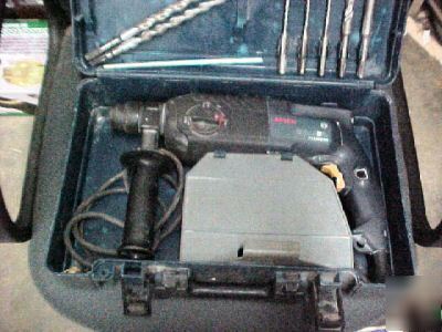 Bosch bulldog 11228VSR hammer drill with extras