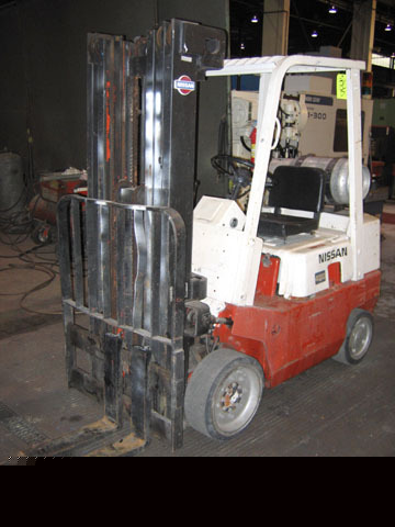 Nissan CPF02A20V propane forklift
