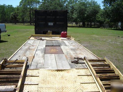 12 ton dyna equipment trailer