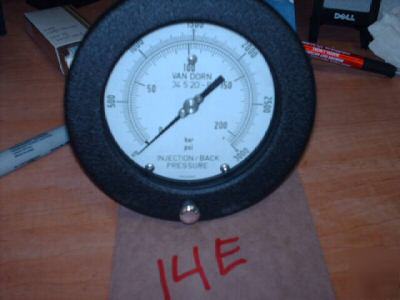 Van dorn injection / back pressure gauge 0-3000 psi 