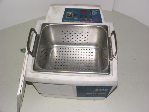 Branson ultrasonic cleaner