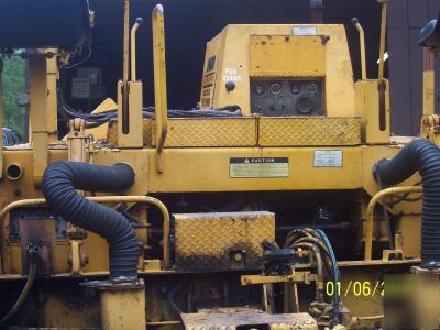 Asphalt paver 1980 blaw-knox pf-115