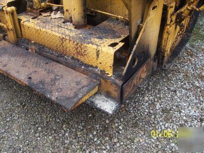 Asphalt paver 1980 blaw-knox pf-115