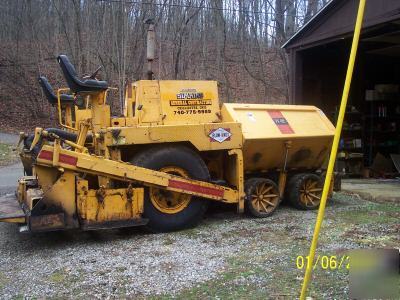 Asphalt paver 1980 blaw-knox pf-115