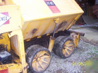 Asphalt paver 1980 blaw-knox pf-115