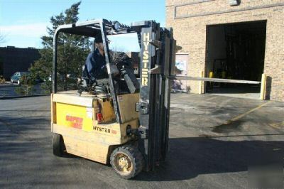 Forklift hyster 5000LB treaded drive tires electric 