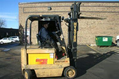 Forklift hyster 5000LB treaded drive tires electric 