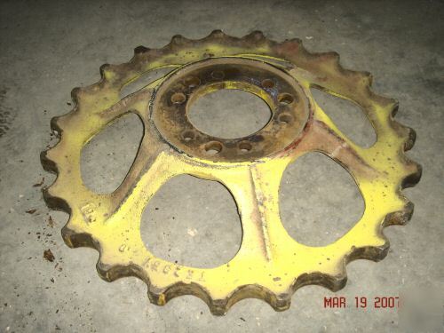 John deere 40C drive sprocket p/n TE235Y