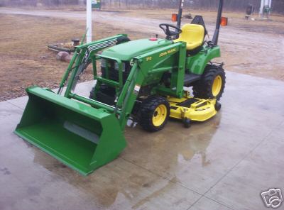 2004 john deere 2210 utility tractor 66HRS.