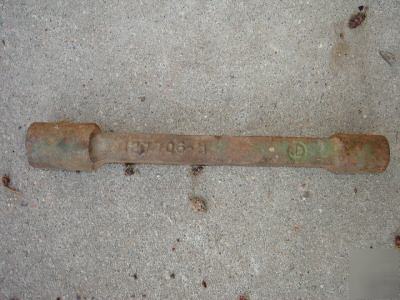Antique john deere wrench casting number 127706-h, 