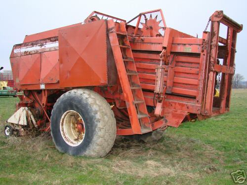 Hesston 4800 4X4X8 big square baler