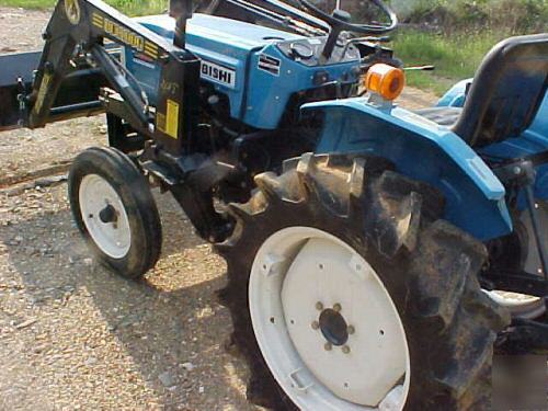 Mitsubishi D2000II compact diesel tractor