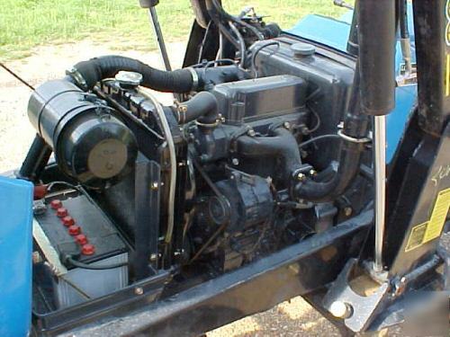 Mitsubishi D2000II compact diesel tractor