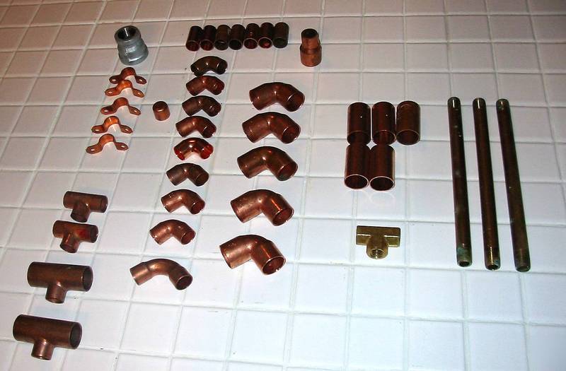 New lot of 42 copper plumbing pieces and pipe fittings 