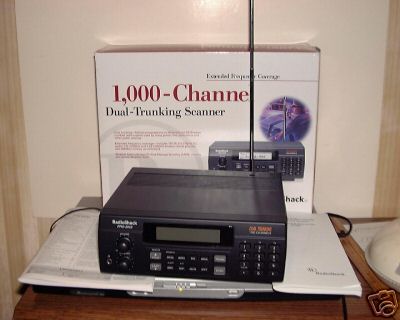 Radio shack pro-2052 dual trunking scanner - w manuals