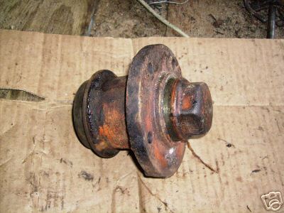 S sc case tractor front wheel hub