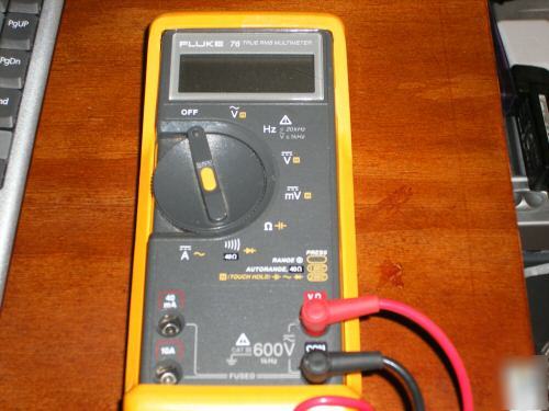 Fluke 76 multimeter true rms no dvm