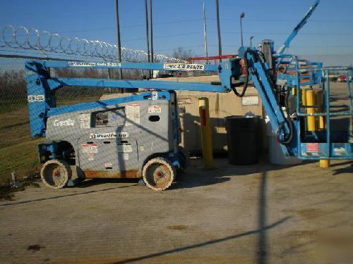 Genie Z25/8N electric narrow articulated boom lift 25FT