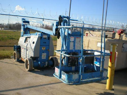 Genie Z25/8N electric narrow articulated boom lift 25FT