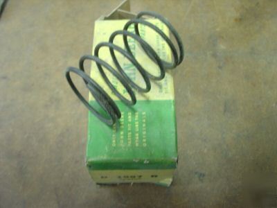 John deere nos d gp clutch fork spring